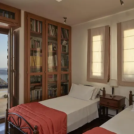 Periscope Villa