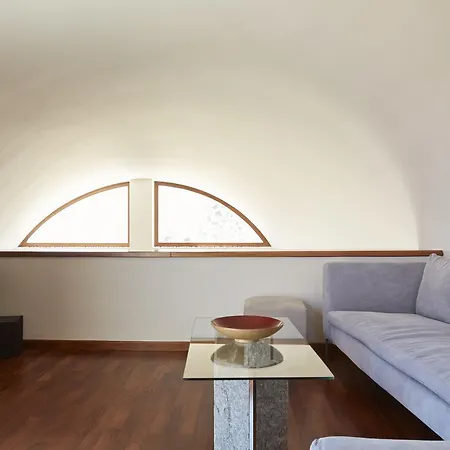 Periscope Villa