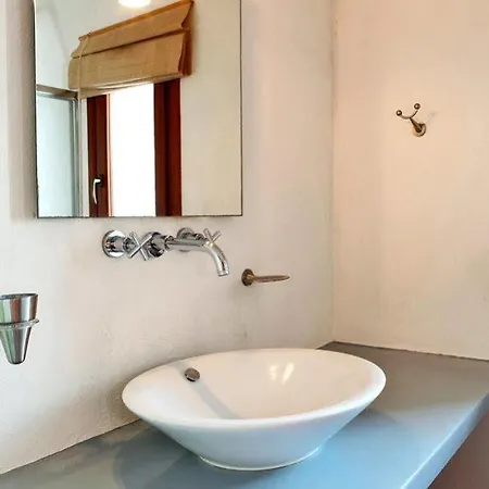 Periscope Imerovigli (Santorini)